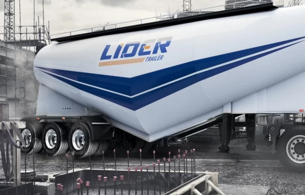 Cuve silo pour le transport de matériaux pulvérulents (chaux, ciment)